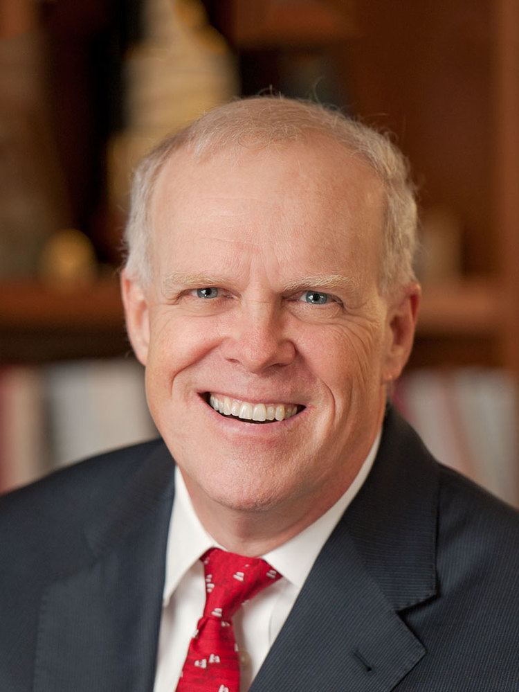 Photo of author John L. Hennessy